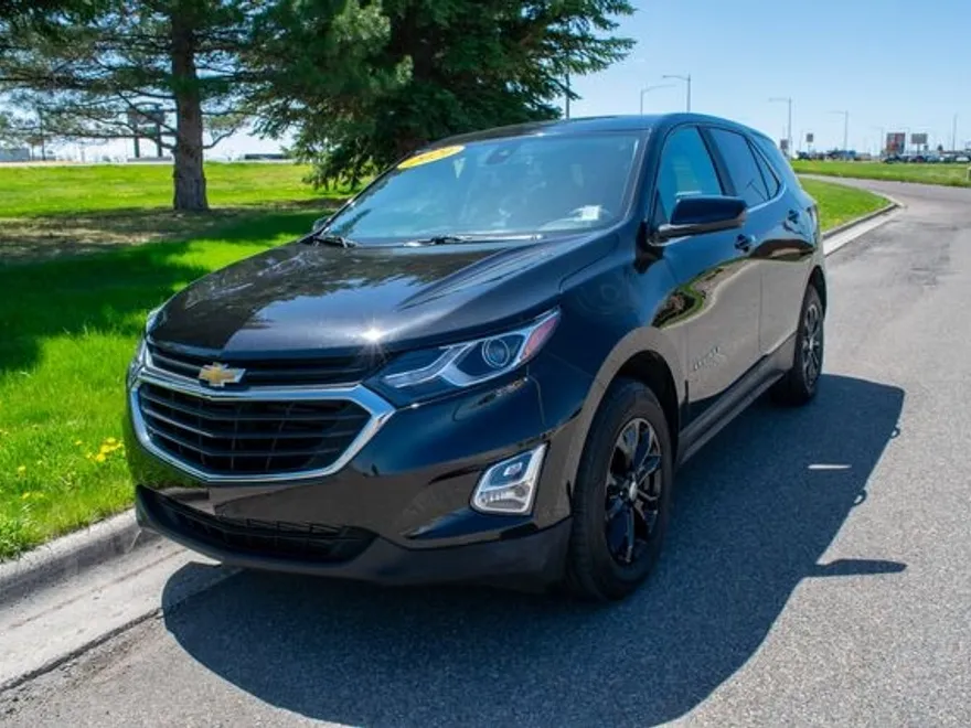 2021 Chevrolet Equinox LT photo 1