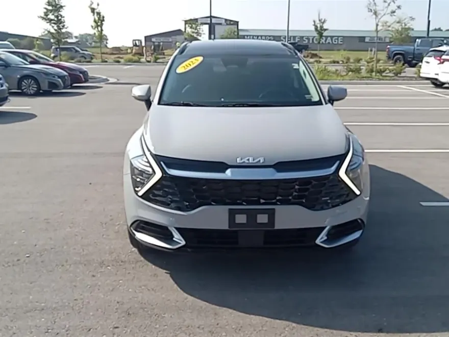 2023 Kia Sportage SX photo 1
