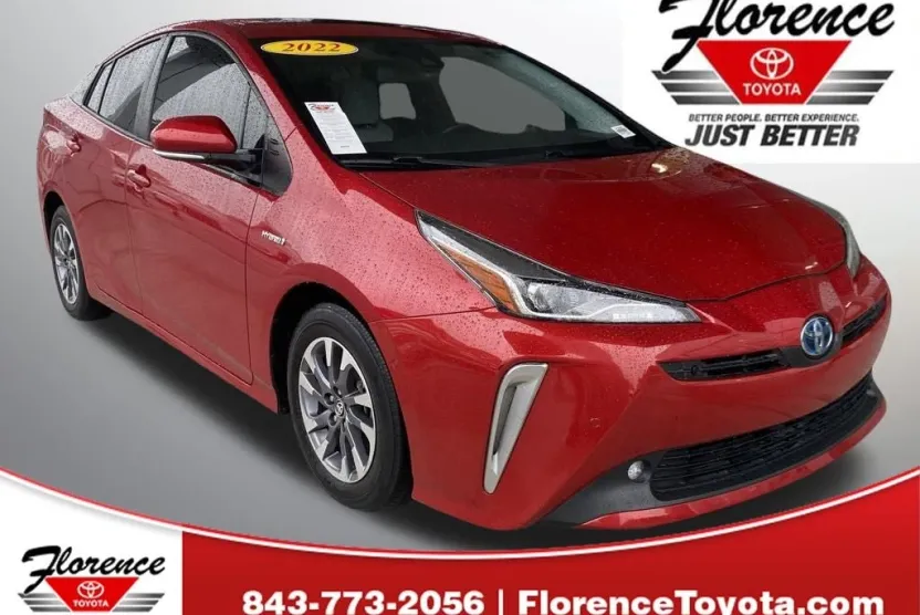 2022 Toyota Prius Limited photo 1