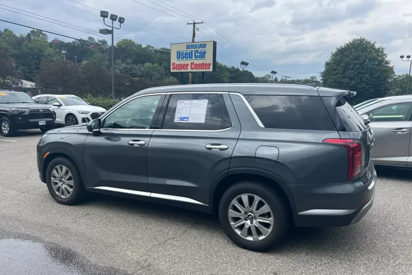 2024 Hyundai Palisade SEL photo 1