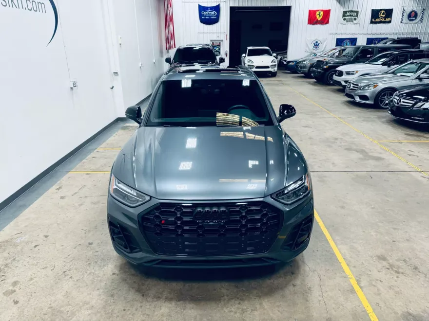 2022 Audi SQ5 Premium Plus photo 1