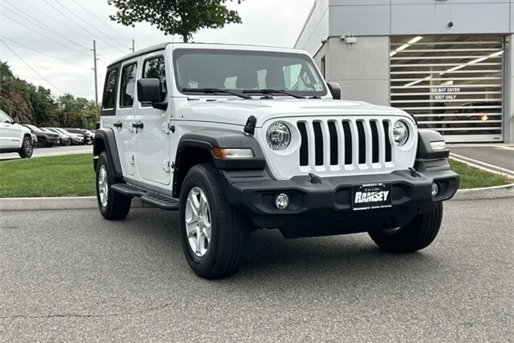 2022 Jeep Wrangler Unlimited Sport S photo 1