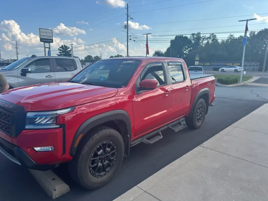 2023 Nissan Frontier PRO-4X photo 1