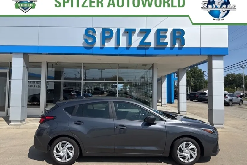 2024 Subaru Impreza Base photo 1
