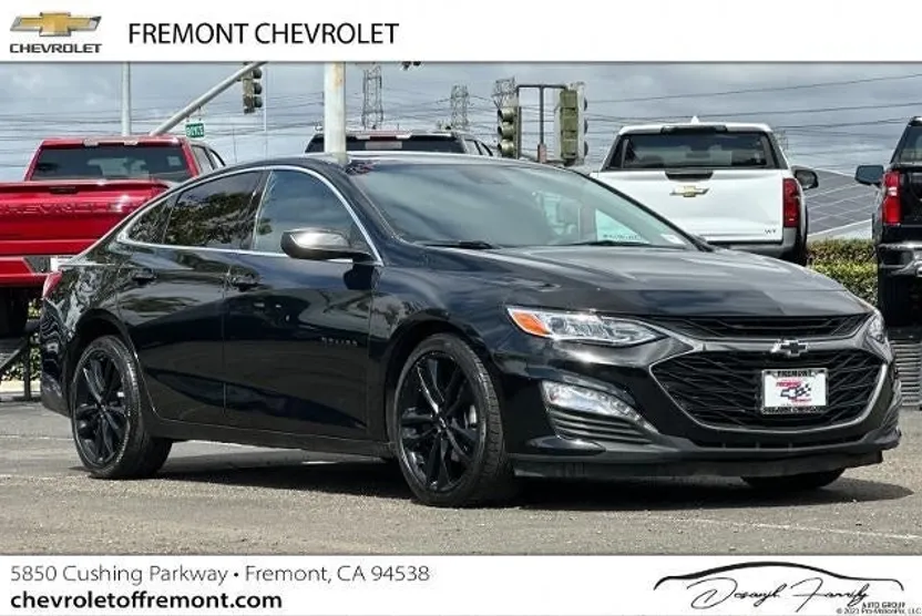 2023 Chevrolet Malibu 2LT photo 1