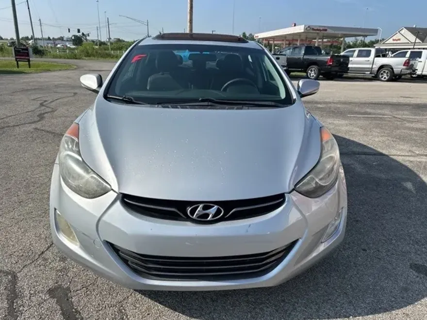 2013 Hyundai Elantra Limited photo 1