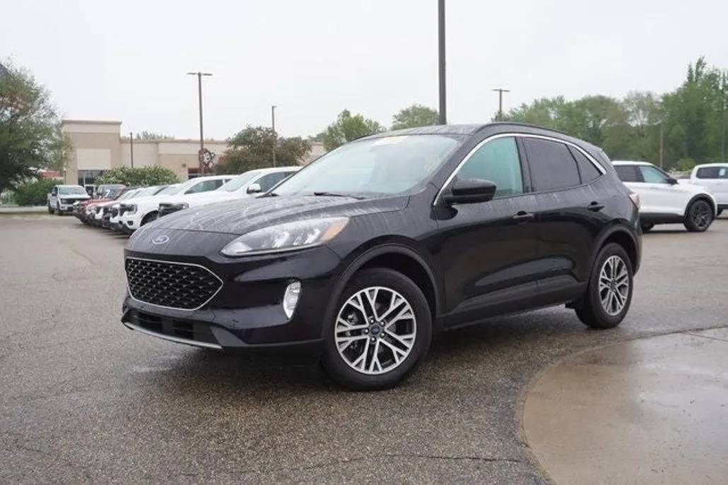 2020 Ford Escape SEL photo 1