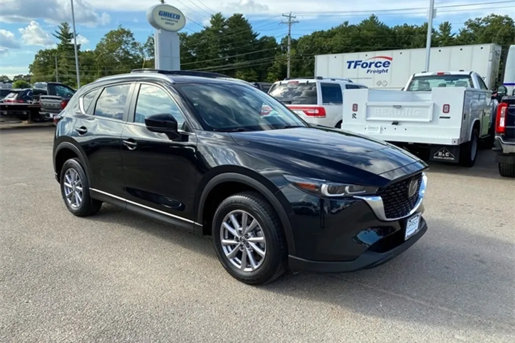 2023 Mazda CX-5 2.5 S Preferred photo 1