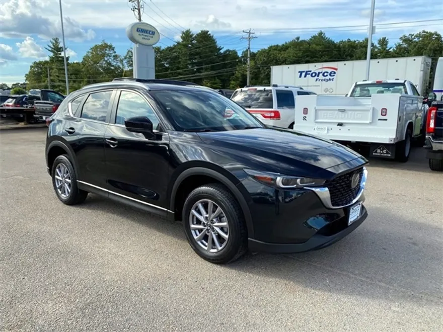 2023 Mazda CX-5 2.5 S Preferred photo 1