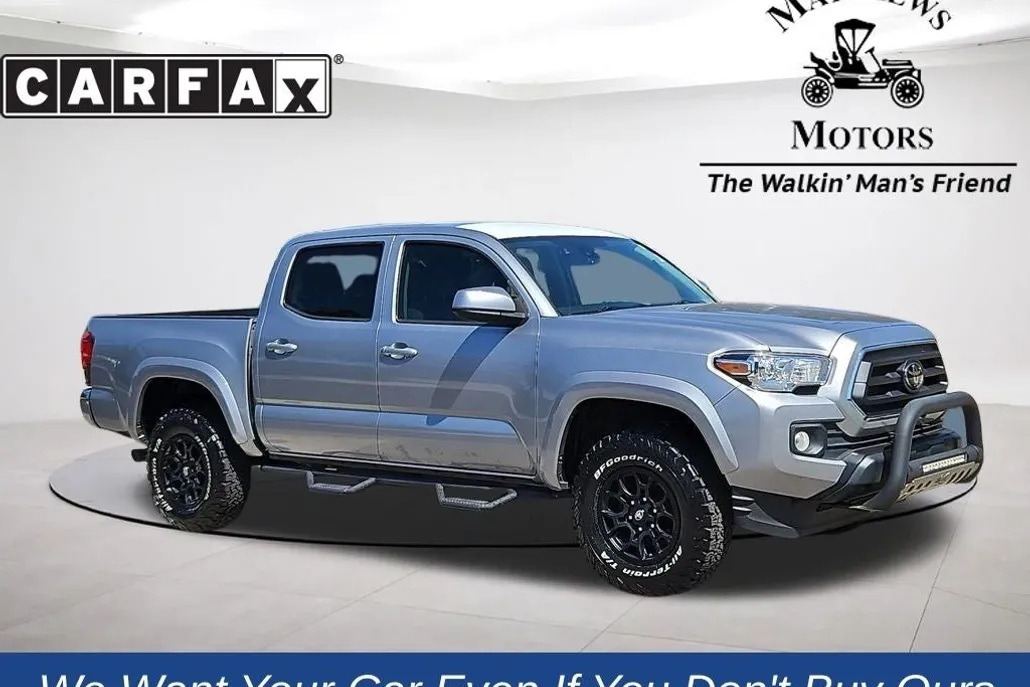 2021 Toyota Tacoma TRD Off-Road V6 photo 1