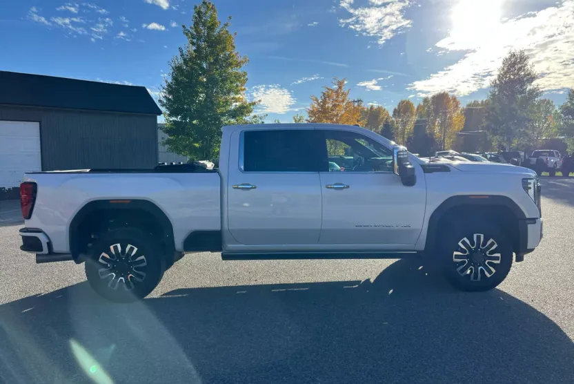 2024 Gmc Sierra 3500 Denali Ultimate photo 1