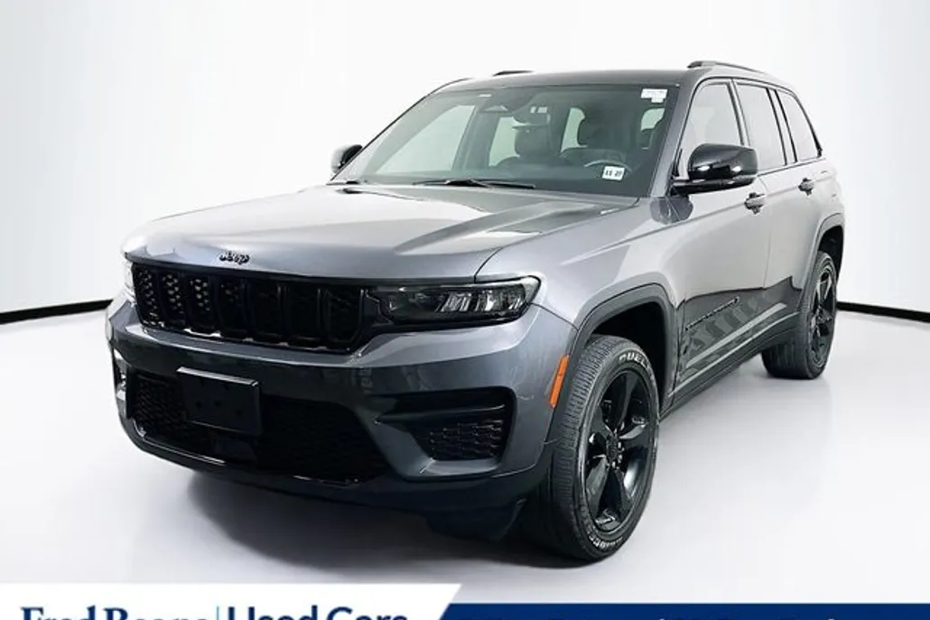 2023 Jeep Grand Cherokee Altitude photo 1