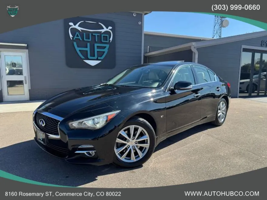 2015 Infiniti Q50 3.7 Premium photo 1