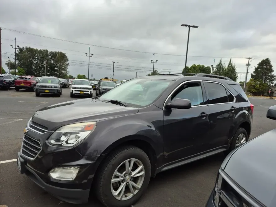2016 Chevrolet Equinox LT photo 1