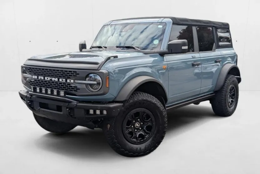 2022 Ford Bronco Badlands photo 1
