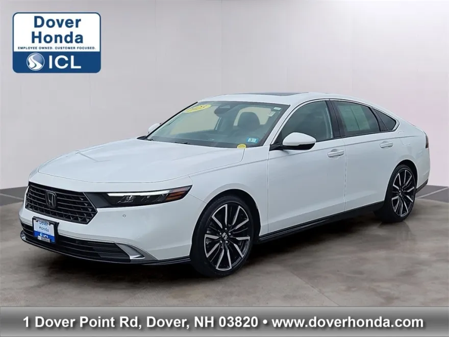 2023 Honda Accord Hybrid Touring photo 1