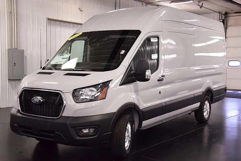 2025 Ford Transit photo 1