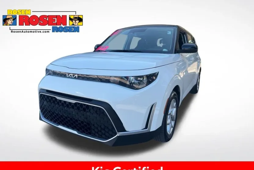 2023 Kia Soul S photo 1