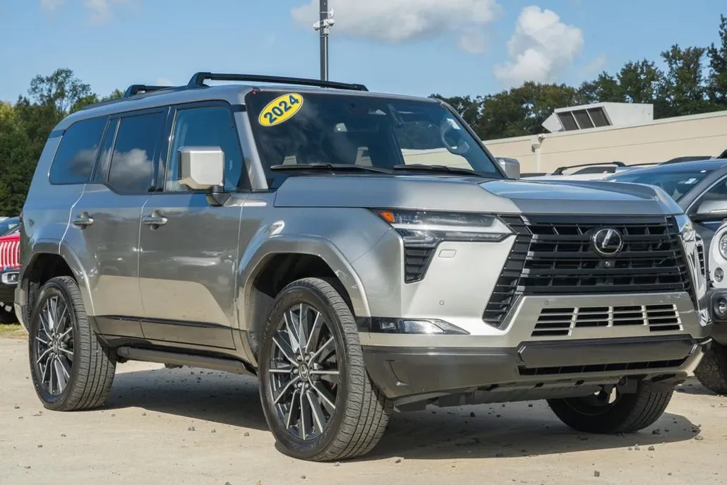 2024 Lexus GX 550 Luxury photo 1