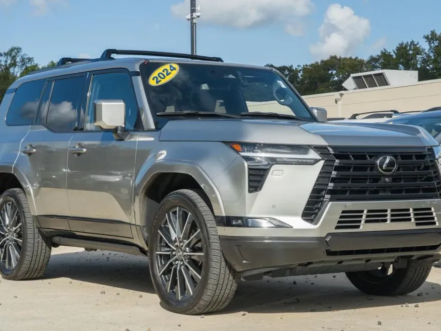 2024 Lexus GX 550 Luxury photo 1