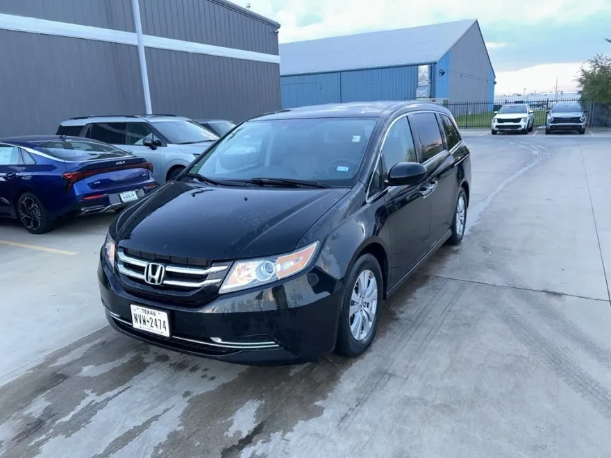 2016 Honda Odyssey EX-L photo 1