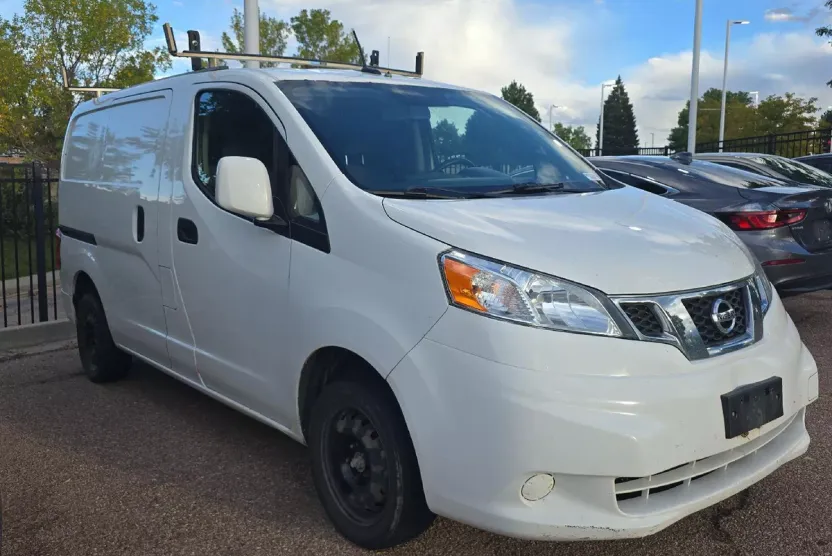 2018 Nissan NV200 SV photo 1