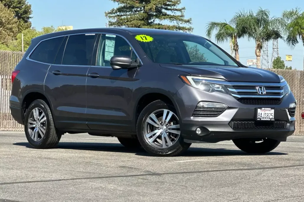 2017 Honda Pilot EX photo 1