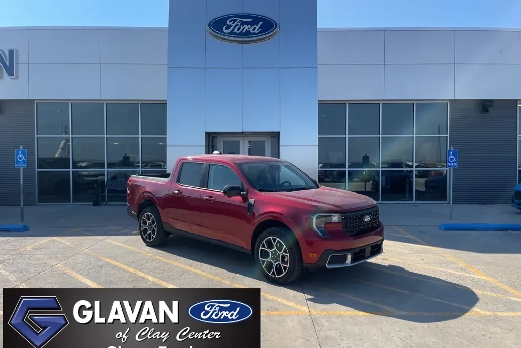 2025 Ford Maverick Lariat photo 1
