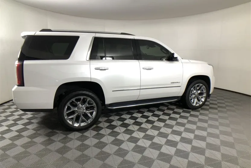 2019 Gmc Yukon Denali photo 1