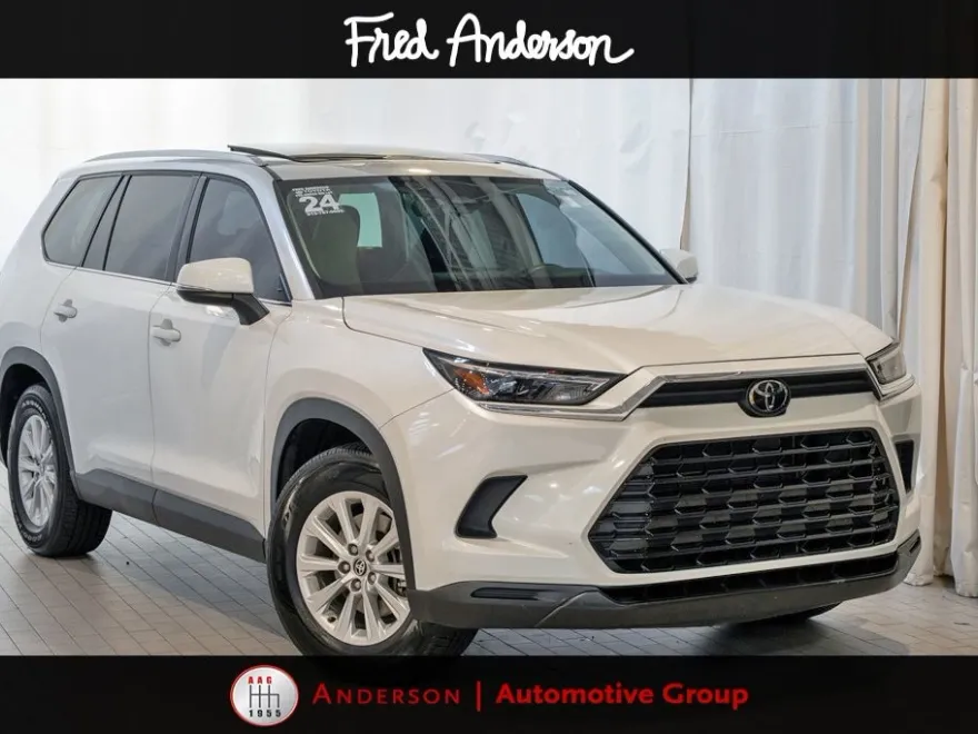 2024 Toyota Highlander Hybrid XLE photo 1