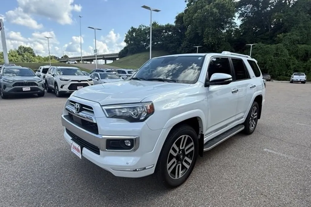 2024 Toyota 4Runner Limited photo 1