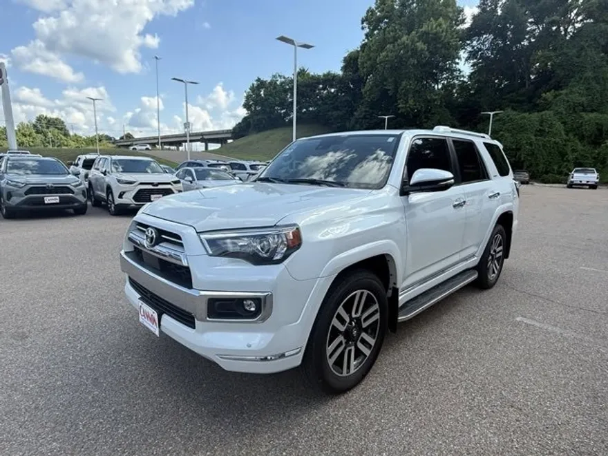 2024 Toyota 4Runner Limited photo 1