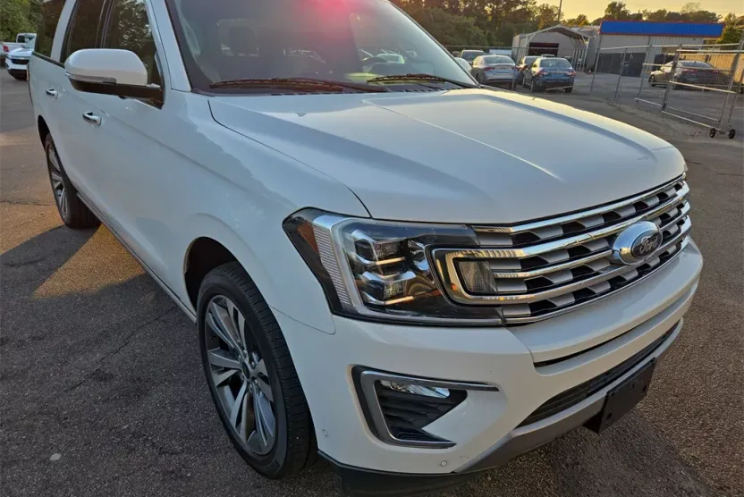 2021 Ford Expedition MAX Limited photo 1