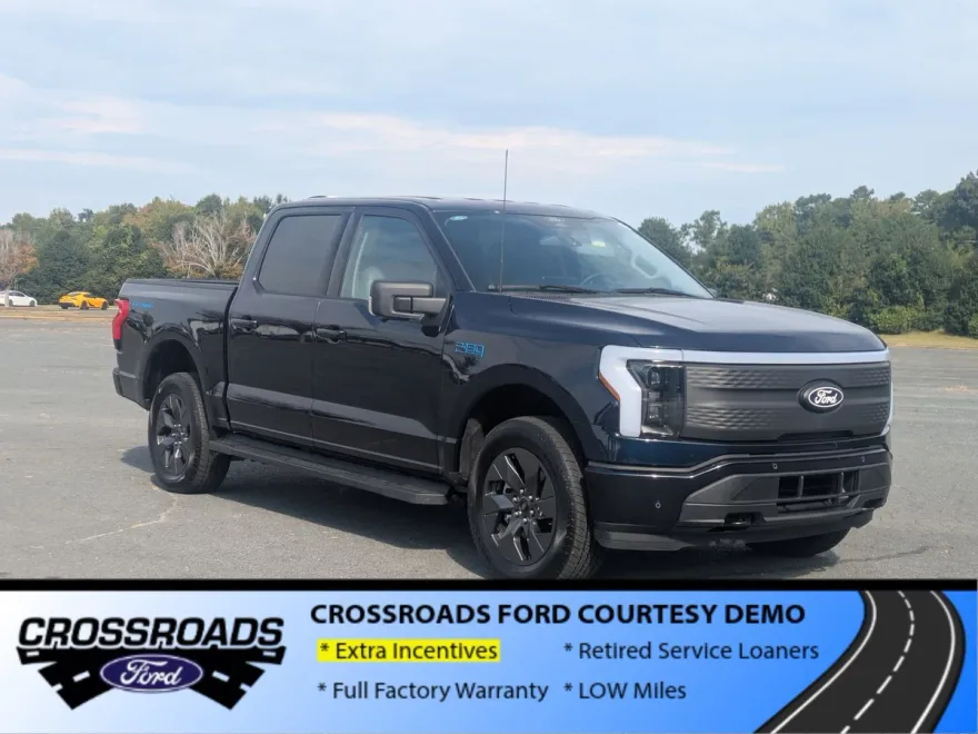 2025 Ford F-150 Lightning photo 1