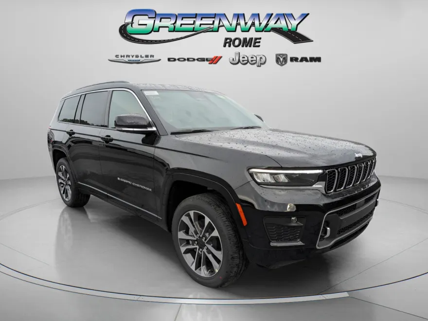 2025 Jeep Grand Cherokee Overland photo 1