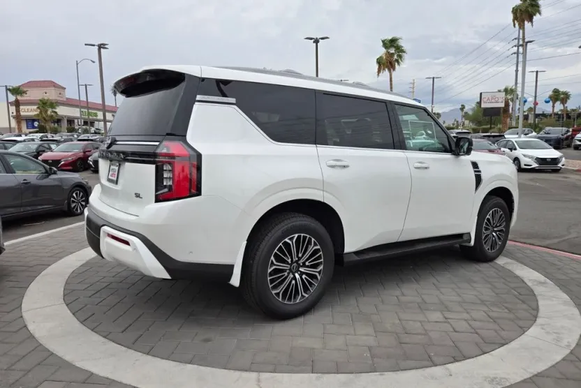 2026 Nissan Armada SL photo 1