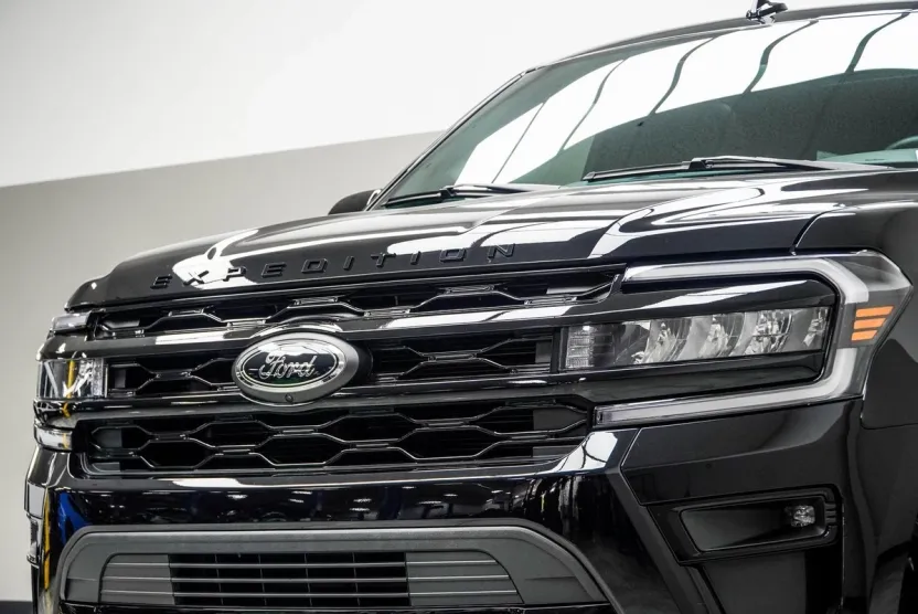 2023 Ford Expedition MAX Limited photo 1