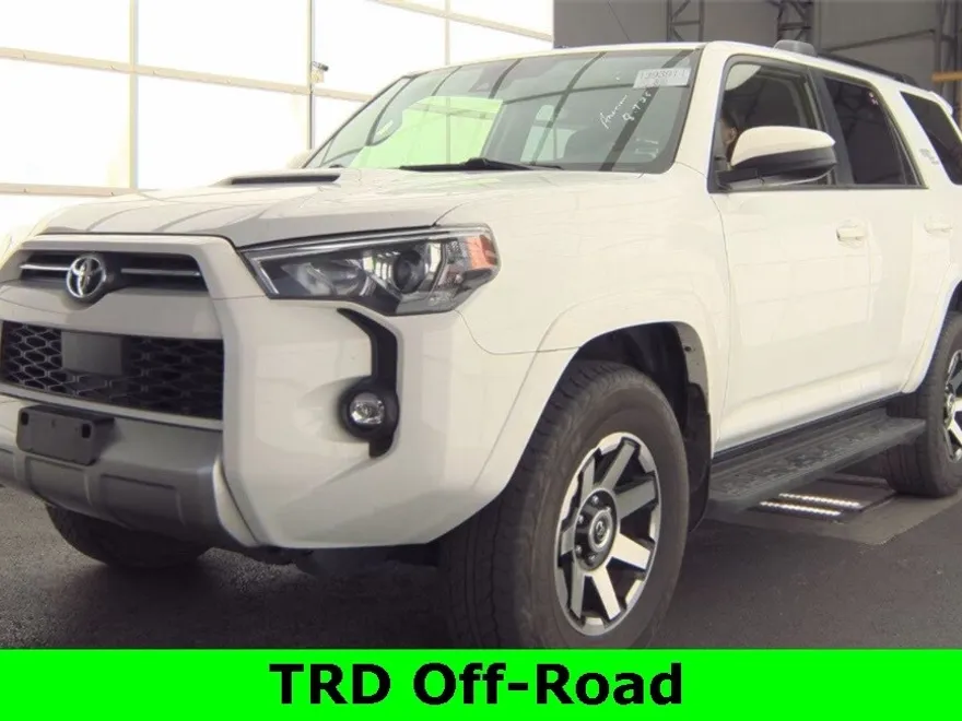 2024 Toyota 4Runner TRD Off-Road photo 1