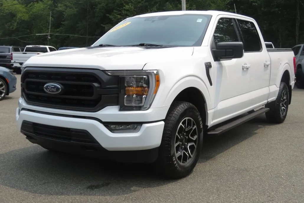 2023 Ford F-150 XLT photo 1