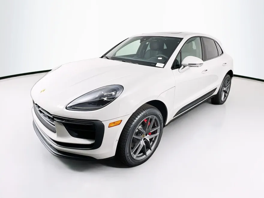 2025 Porsche Macan S photo 1