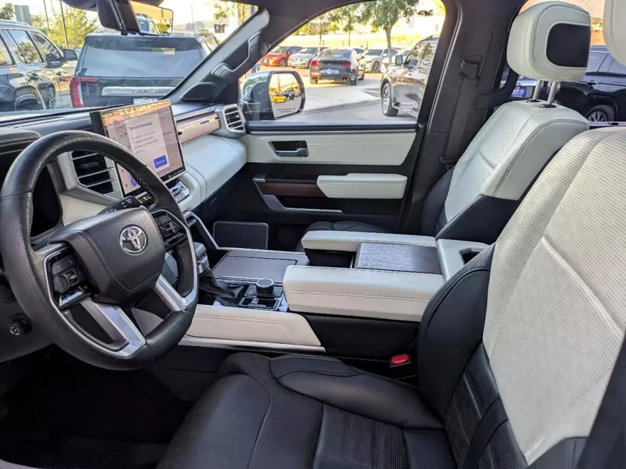 2023 Toyota Sequoia TRD Pro photo 16