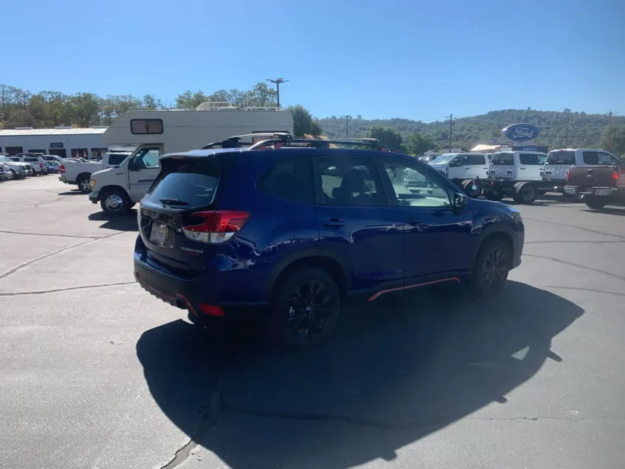 2024 Subaru Forester Sport photo 1