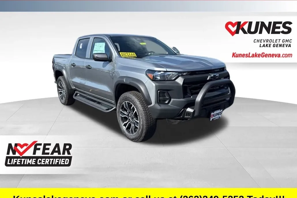 2025 Chevrolet Colorado Trail Boss photo 1