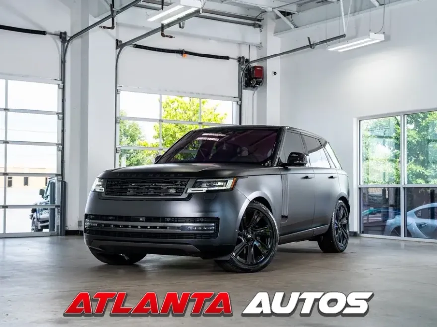 2023 Land Rover Range Rover SE photo 1
