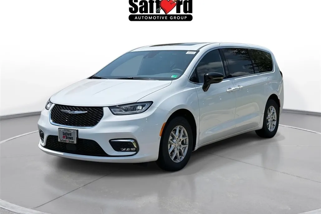 2025 Chrysler Pacifica photo 1