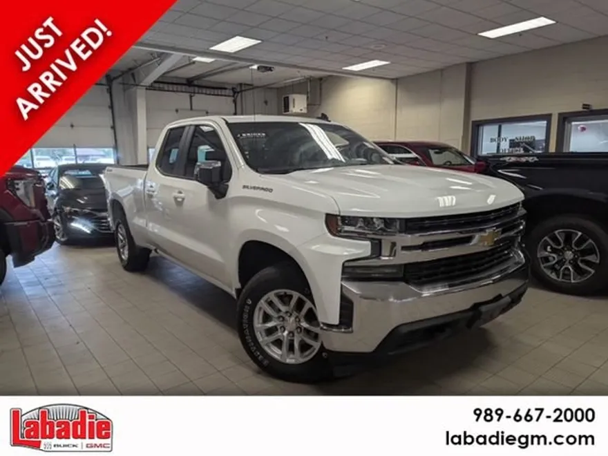 2020 Chevrolet Silverado 1500 LT photo 1