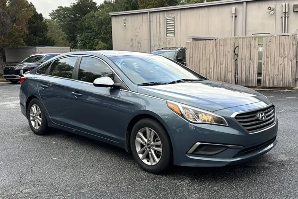 2016 Hyundai Sonata SE photo 1