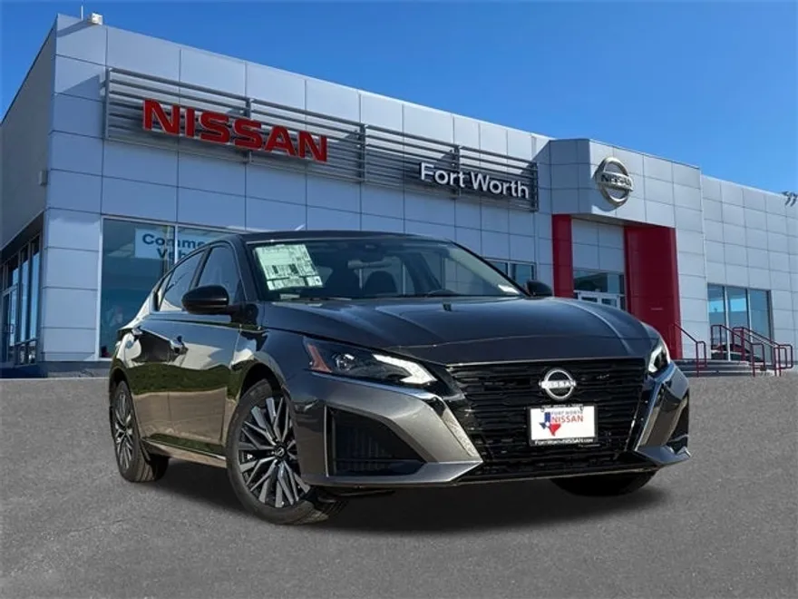 2025 Nissan Altima 2.5 SV photo 1