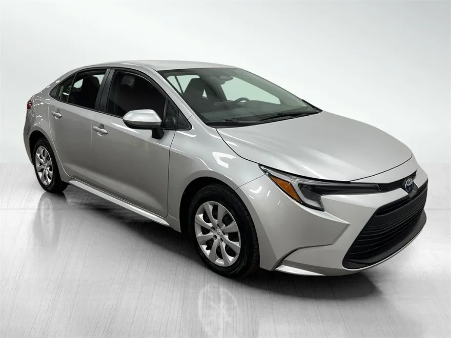 2025 Toyota Corolla Hybrid SE photo 1