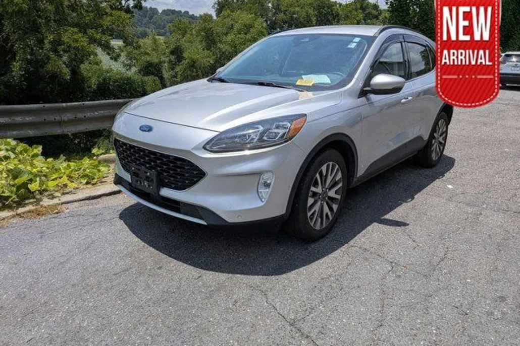 2020 Ford Escape Titanium photo 1